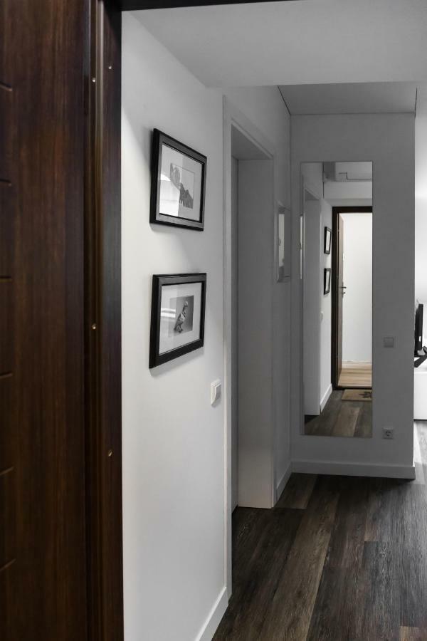 Deluxe Apartments By Hostlovers Kaunas Luaran gambar